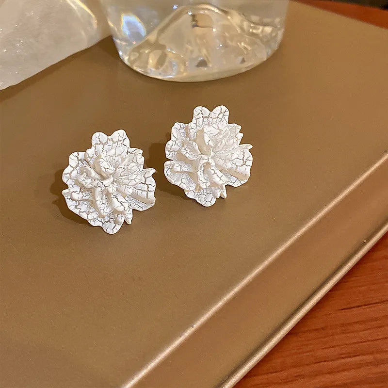 Acrylic White Camellia Flowers Stud Earrings for Women Fashion Temperament Fairycore Earring Party Wedding Jewelry Wholesale Viralgem Store