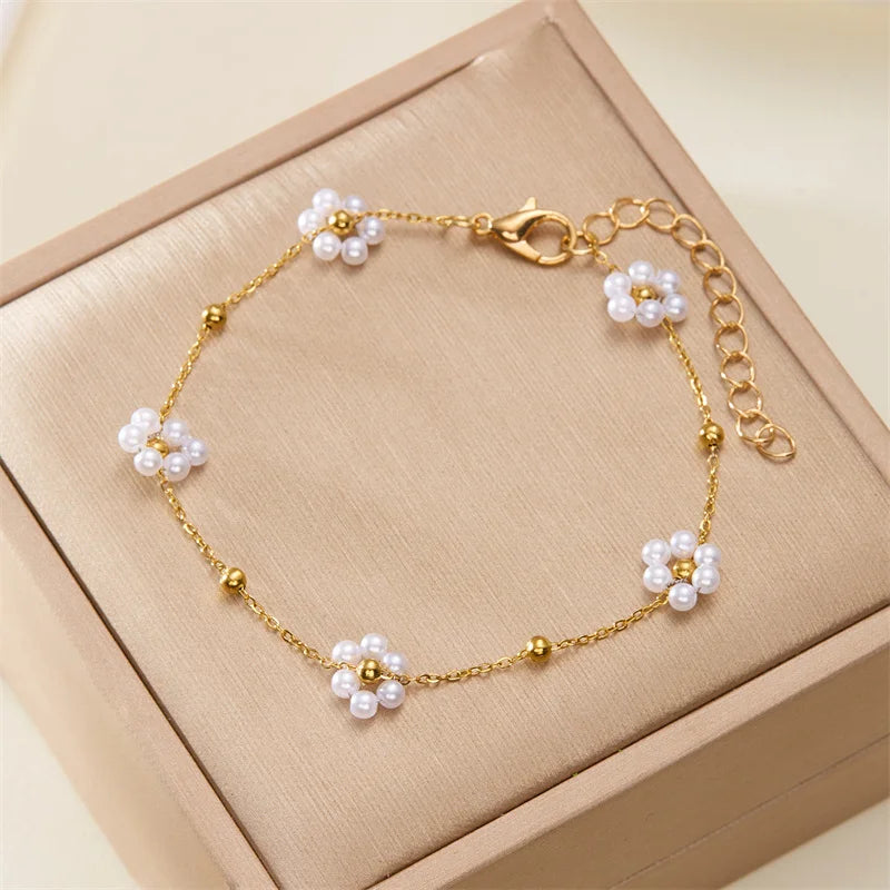 Sweet Imitation Pearl Flower Bracelet Jewelry Set for Women's Hand Neck Fashion Metal Chain Necklace Boho Accessories Gifts