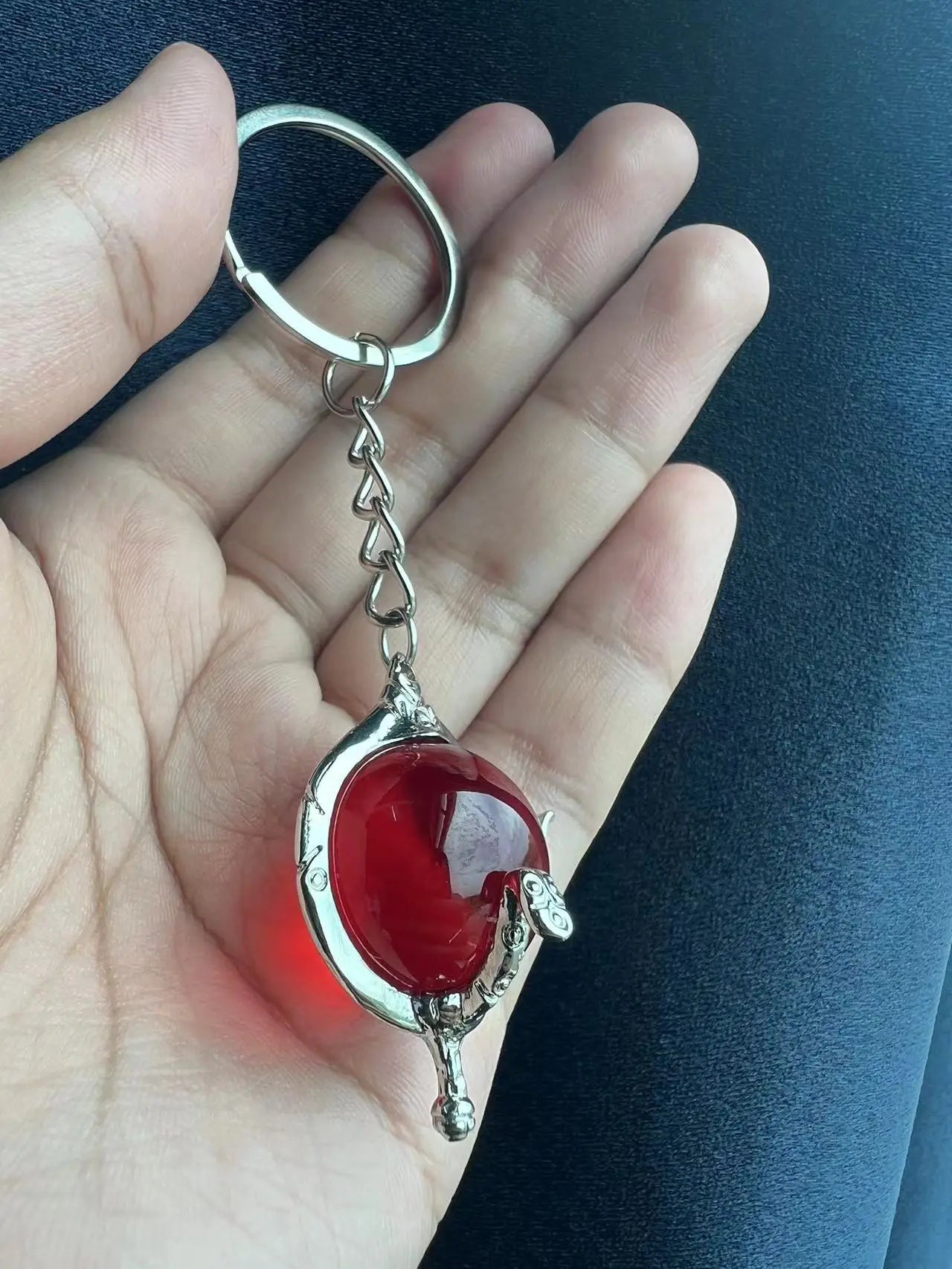 W.I.T.C.H. Color Crystal Heart of Kandrakar Keychain Exquisite Pattern Carved Crystal Ball Pendant Chain Magic Elf Same Jewelry