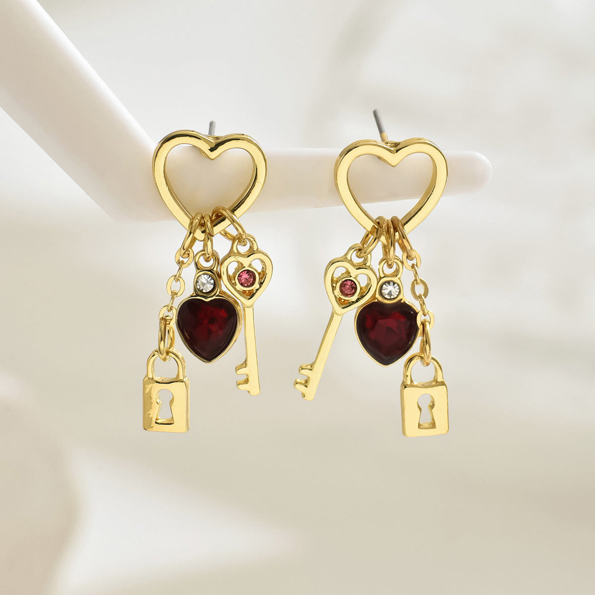 Valentine's Day Gift Luxury Love Earrings With Rhine Stone Lock Series Diamond Lock-shaped Special-interest Earrings For Women Viralgem Store