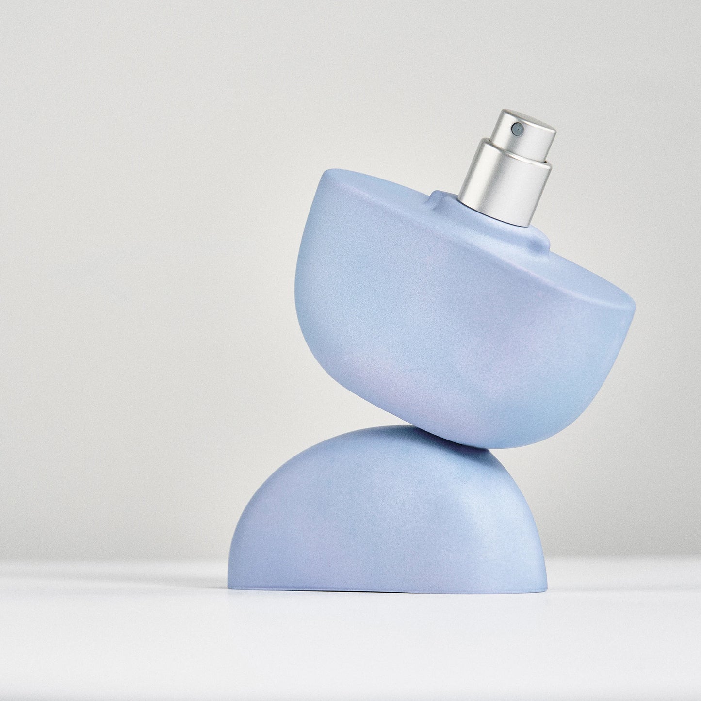 Addison Rae Fragrance Happy - Perfume for Women - Fruity Floral Scent - Pink Lychee and Red Grapefruit - 1 oz EDP Spray