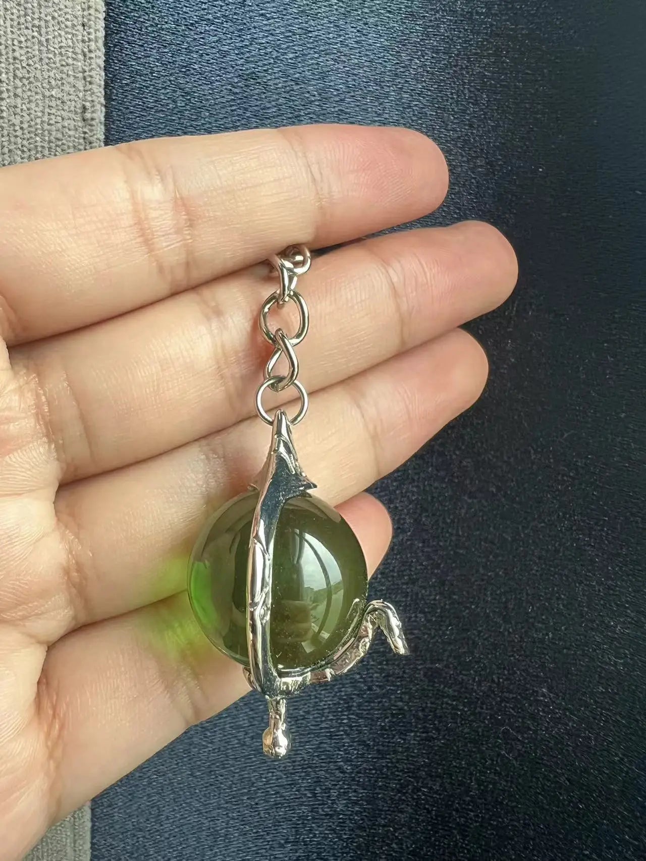 W.I.T.C.H. Color Crystal Heart of Kandrakar Keychain Exquisite Pattern Carved Crystal Ball Pendant Chain Magic Elf Same Jewelry