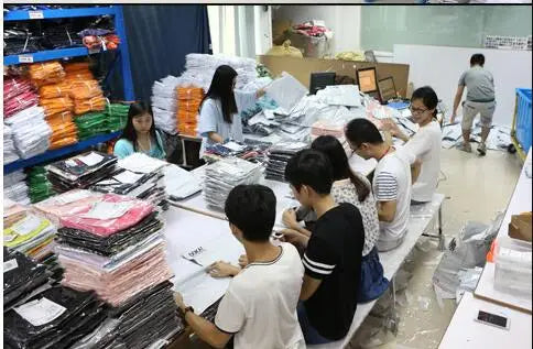 Summer Y2k Clothes New Messenger Bag Printed Pocket Zipper T-shirt Women Europea Style Casual Large Size Couple Casual Tees Tops