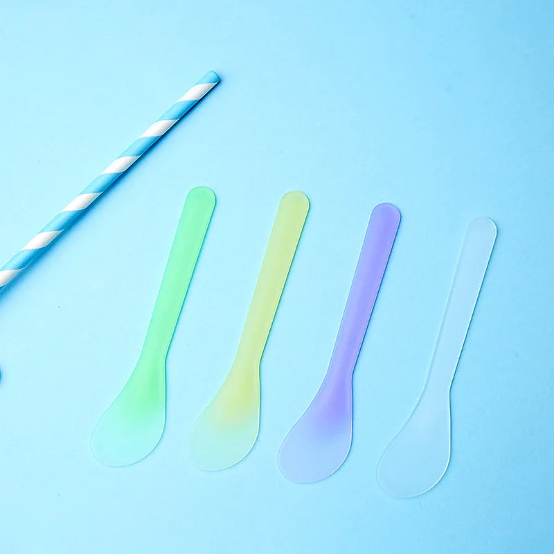 30 Pcs/lot Facial Mask Stick Cosmetic Spatula Scoop DIY Face Mask Spoon Beauty Makeup Sticks Mud Mixing Disposable Tools