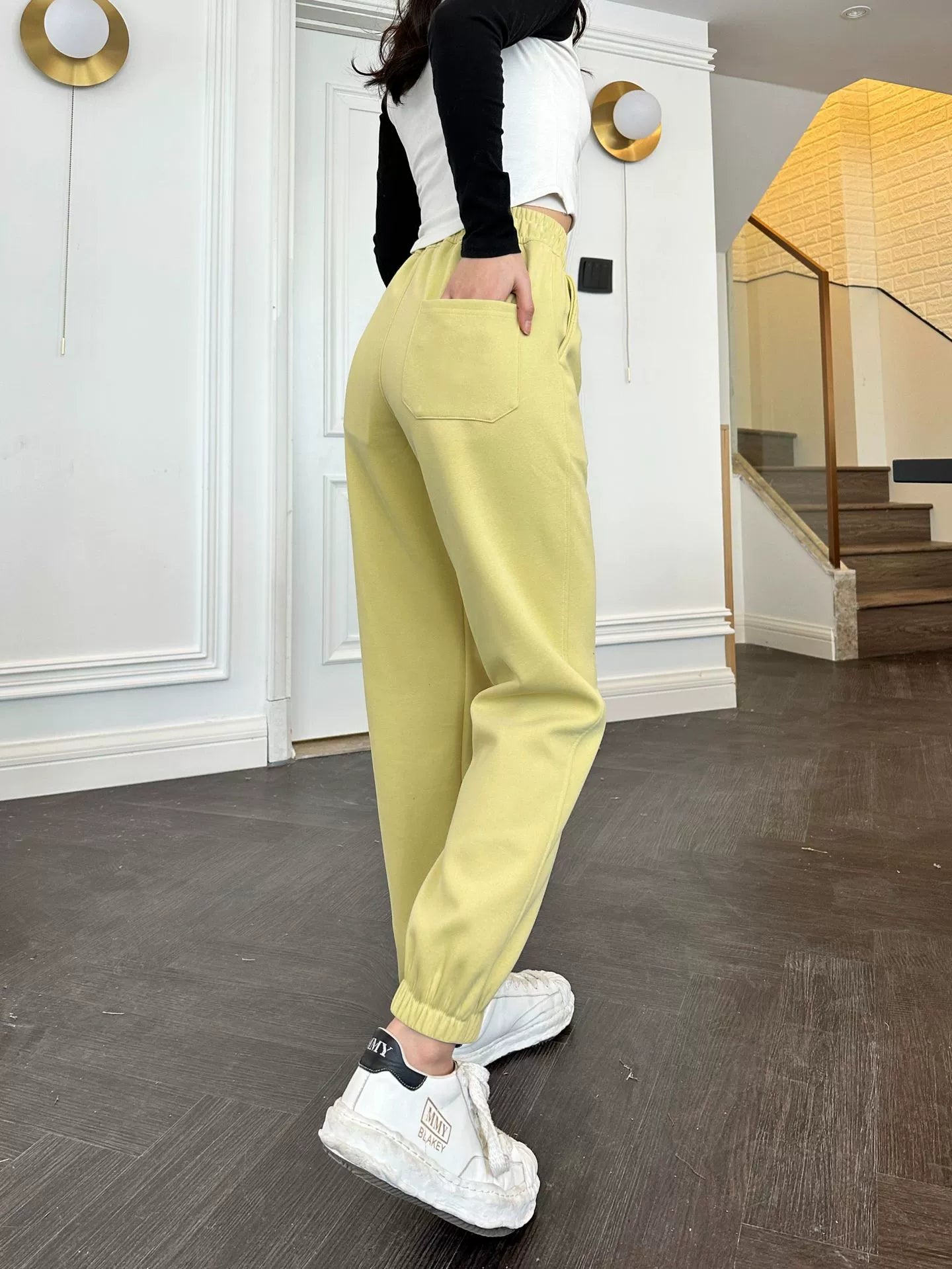 Spring & Fall New War Horse Embroider Cotton Drawstring Slimming Tappered Skinny Jeans Athleisure Women's White Lantern Pants Length High Waist Black Bathroom