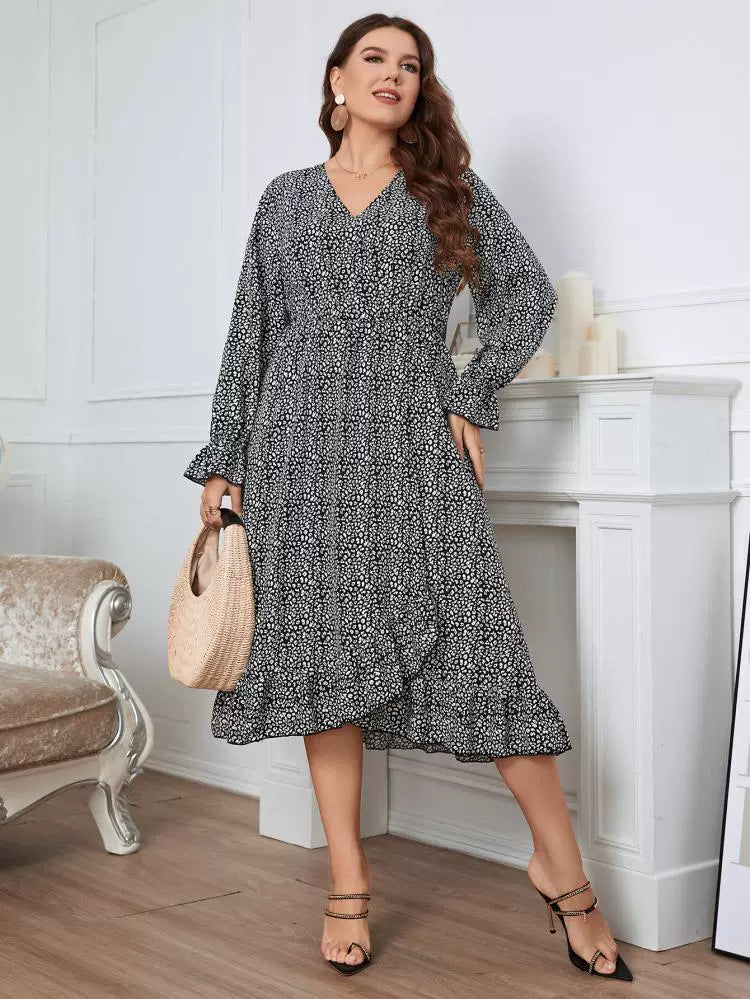 Vintage V-Neck Cinched Waist Long Sleeves Plus Size Dresses