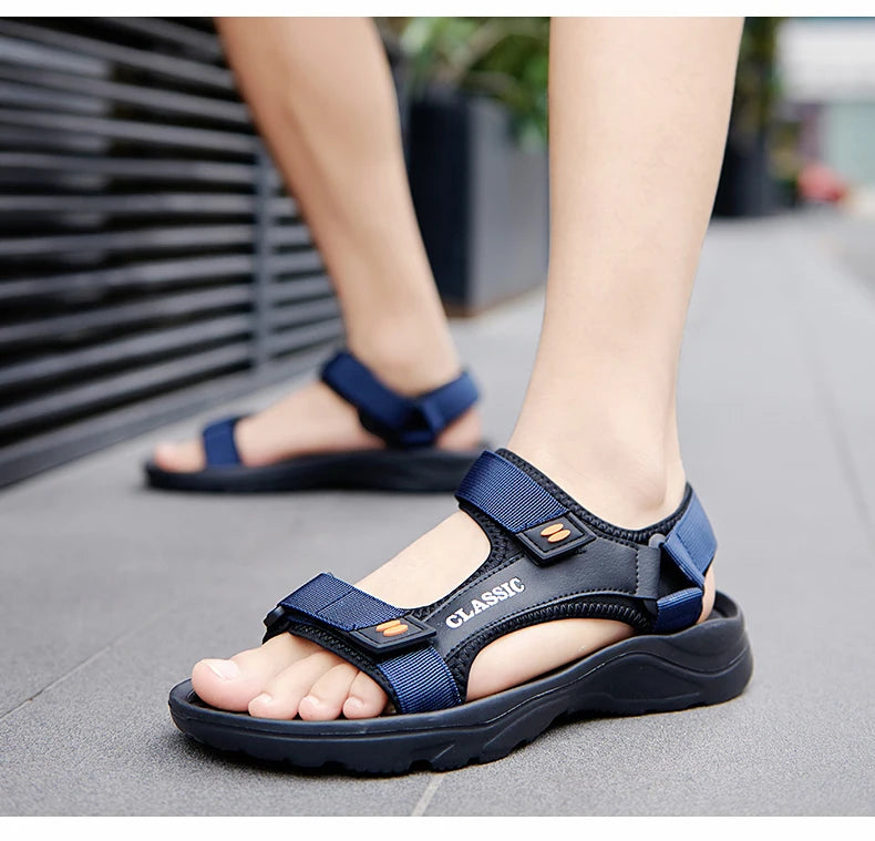 2024 New Men Breathable Mesh Sandals Summer Lightweight Outdoor Beach Sandals High Quality Comfort Non-slip Men's Casual Shoes