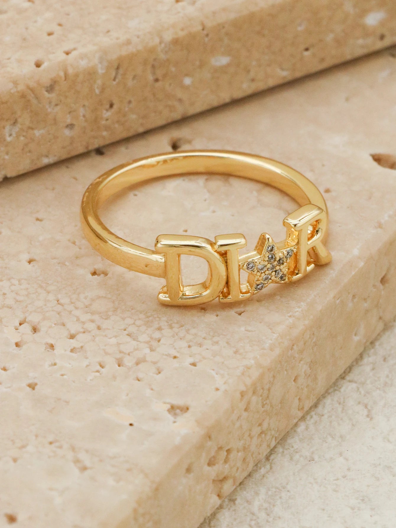 1 Piece New Zircon Letter D Ring for Women Girls Exquisite Fashion Stainless Steel Star Ring Wedding Party Jewelry Gifts