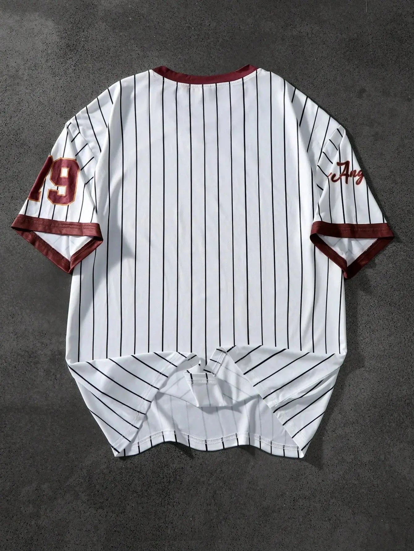 2025 summer new V-neck T-shirt Men's sports printed T-shirt V-neck short-sleeved T-shirt retro baseball chic