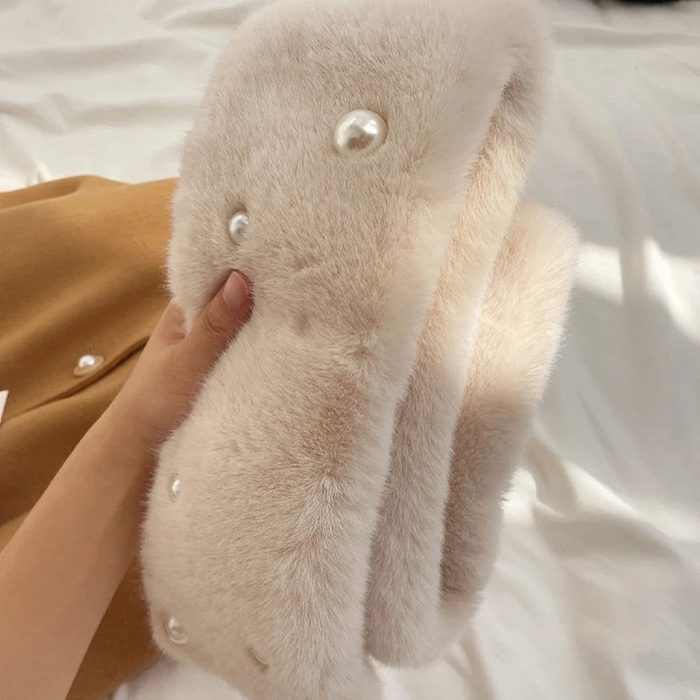 2023 Pearl Faux Rabbit Fur Scarf Women Cute Neck Warmer Winter Warm Soft Furry Scarves Outdoor Windproof Cross Scarf Collar New