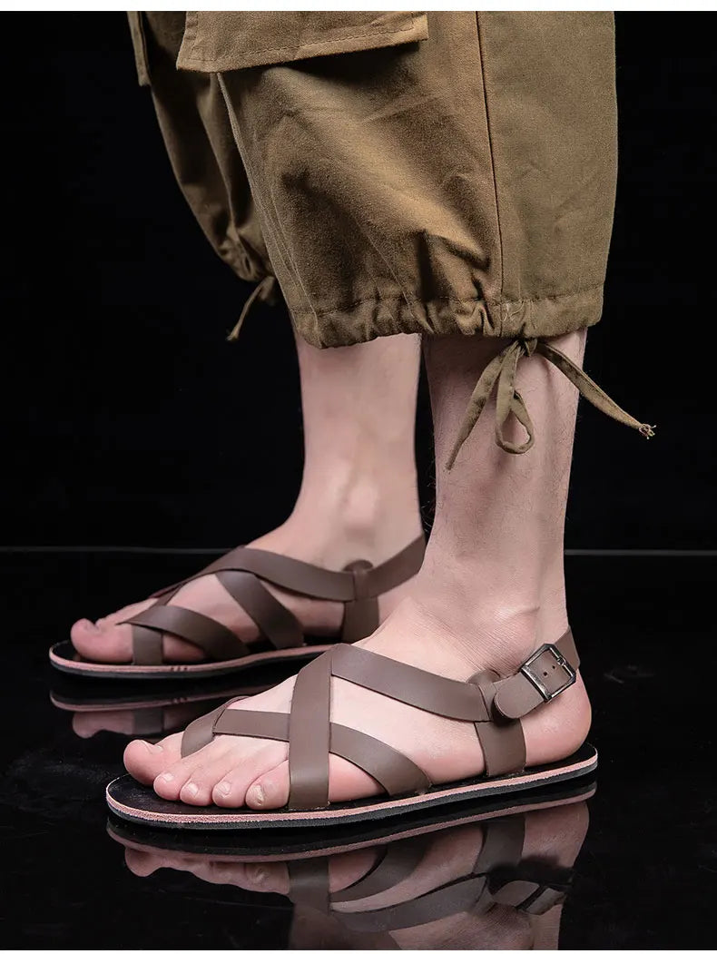 Summer Beach Sandals Men's European and American Wear-Resistant Fashion Outdoor Breathable Thick-soled Casual Shoes Indoor Rome