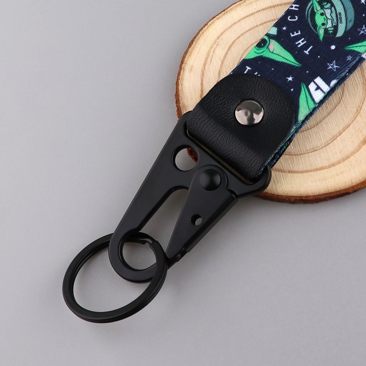 YQ1385 Stitch Eagle Beak Keychain Lanyard Yoda Keyrings Venom Short Keychain Strap Car Keys Bags Pendant Holder Fans Gift