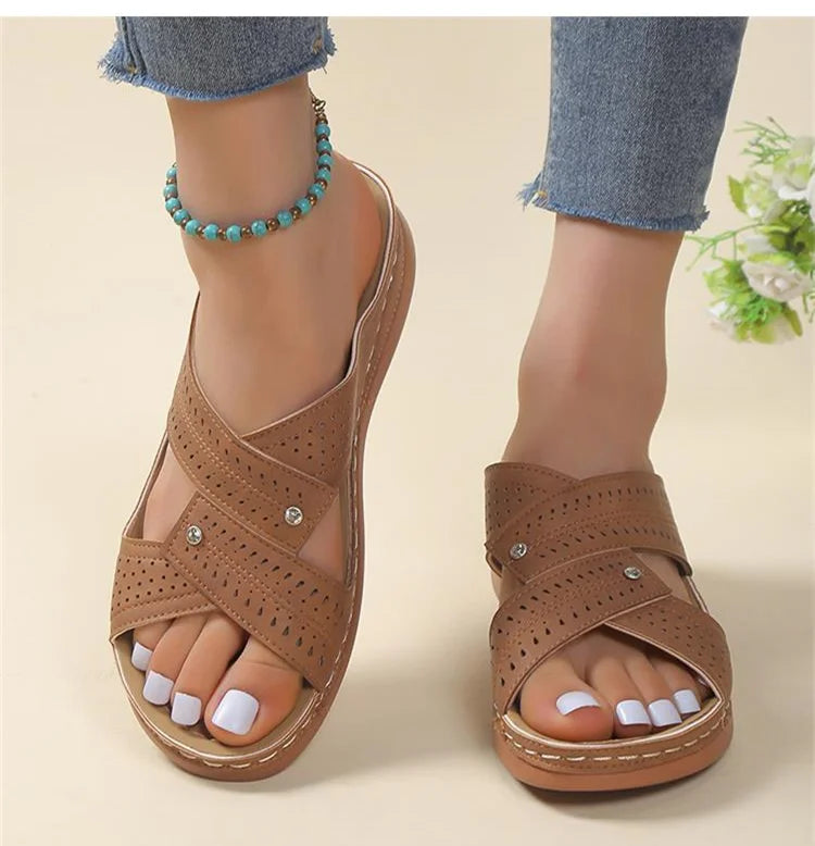 Women Sandals 2023 Soft Bottom Summer Shoes For Women Luxury Sandals Summer Footwear Female Indoor Outdoor Slippers Low Heels