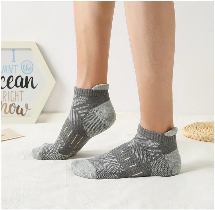 6 Pairs/Lot Men's Sport Socks Breathable Outdoor Running buffer thickenBasketball Socks Cotton Training Short Tube Socks For Men Viralgem Store