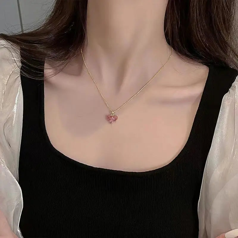 2023 New Fashion Trend Unique Design Elegant Delicate Pink Love Zircon Clavicle Necklace Women Jewelry Party Gift Wholesale