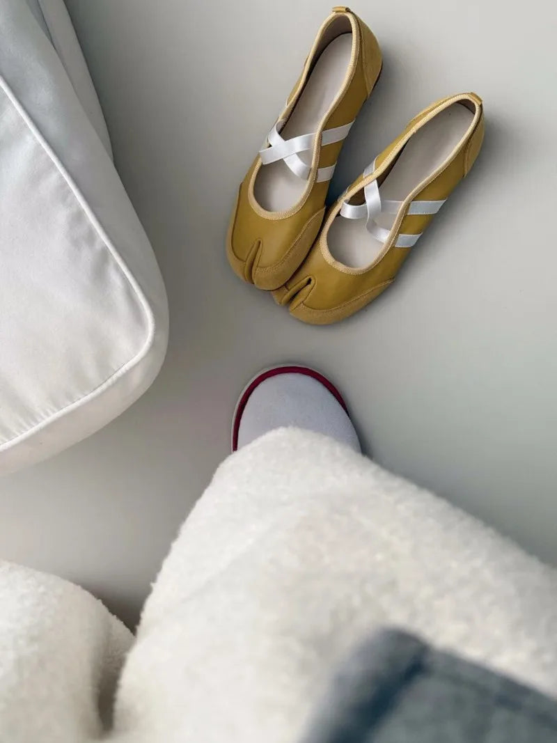 Split-Toe Casual Ballet Flats Shoes Women Pu Leather Cross Band Mary Janes Shoes Spring Autumn Streetwear Elegant Loafers New Viralgem Store