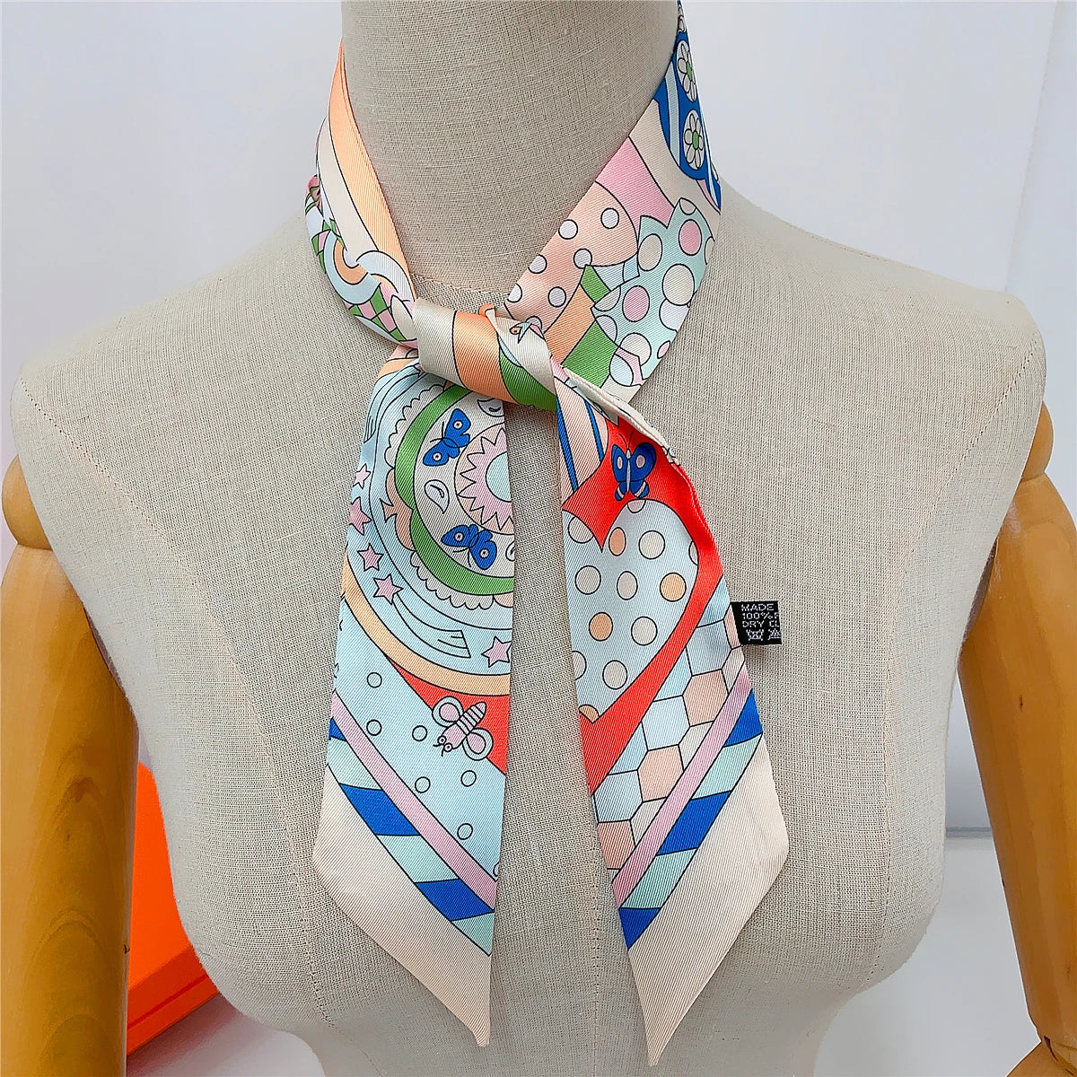 2024 Brand New Design Owl Scarf Women Luxury Silk Scarf Fashion Hair Headband Foulard Skinny Bag Scarves Neckerchief For Ladies