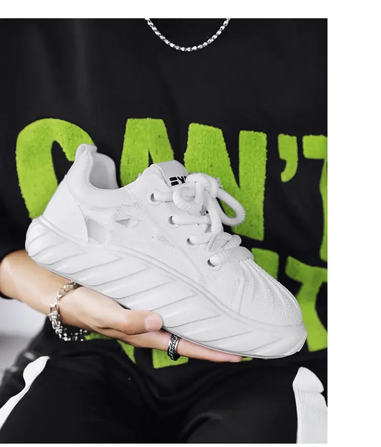 2023 Fashion Breathable Mens Thick Bottom Skate Shoes Outdoor Student Sneakers Sport Running Heighten Trend Comfortable Designer