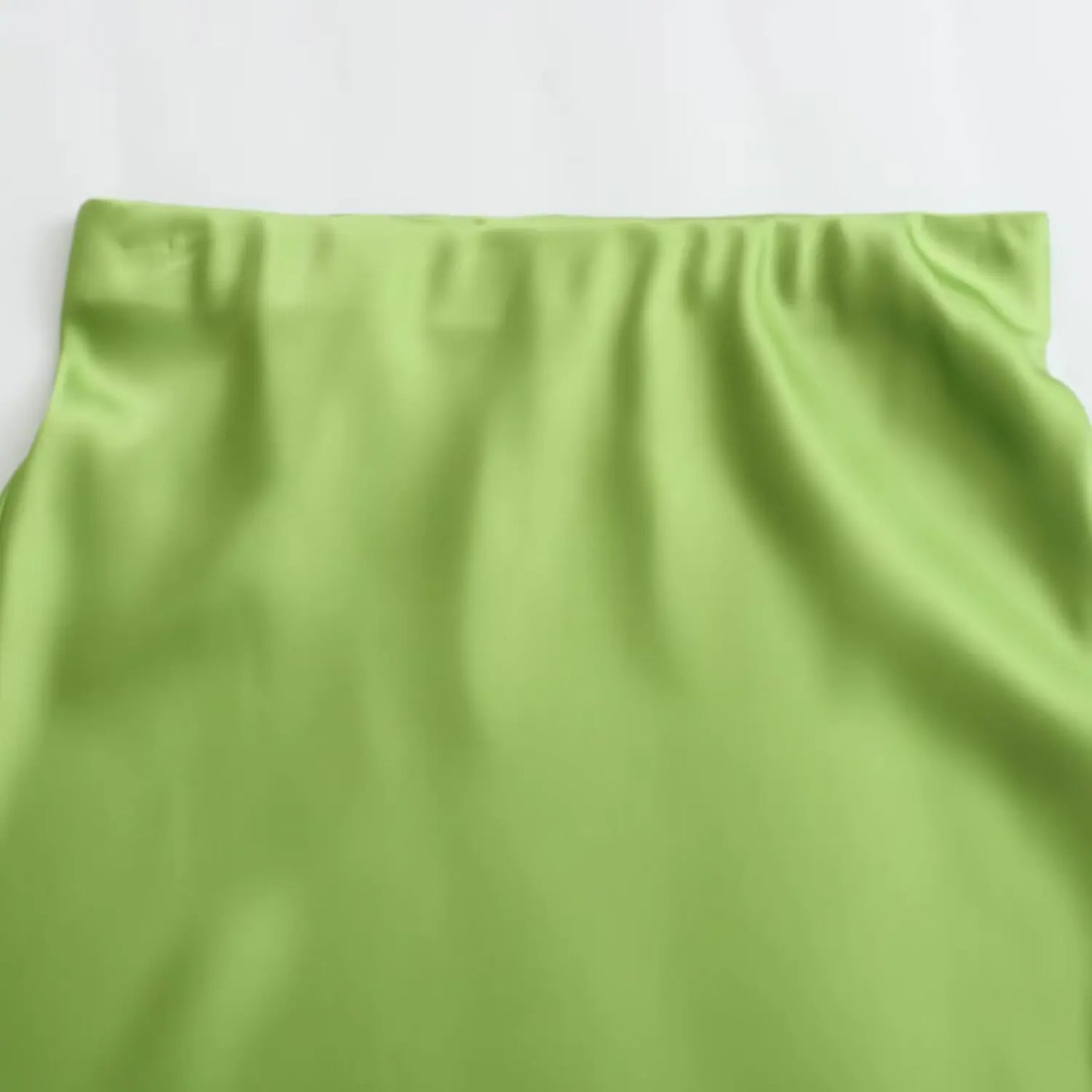 2024 New Women's European And American Style Fashion Silk Satin Texture High Waist Skirt Street Style Elegant Mid-length Skirt