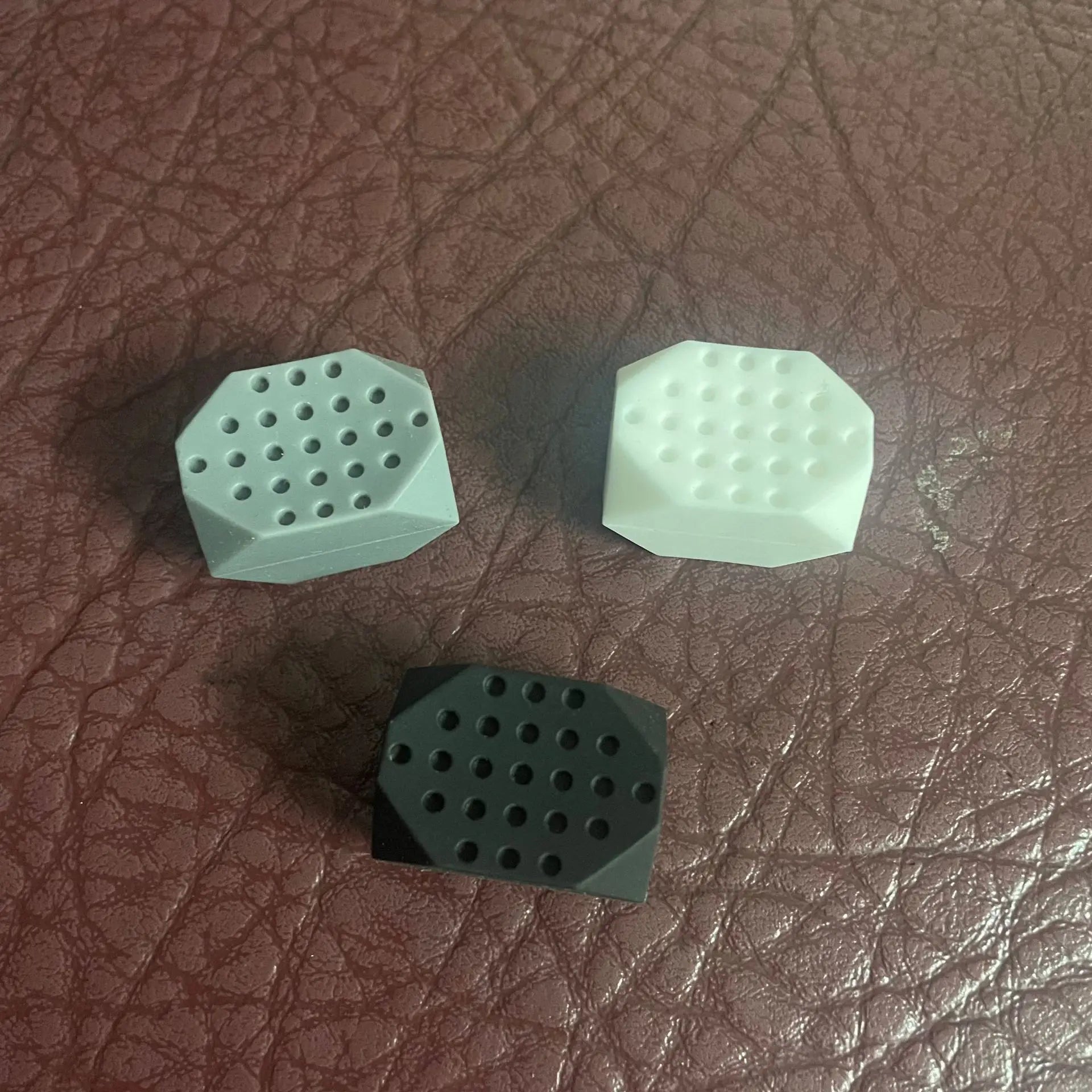 2PCS Silicone Jaw Exerciser Facial Toner & Jawline Fitness Ball Neck Toning Equipment Facial Beauty Tool Double Chin Exerciser Viralgem Store