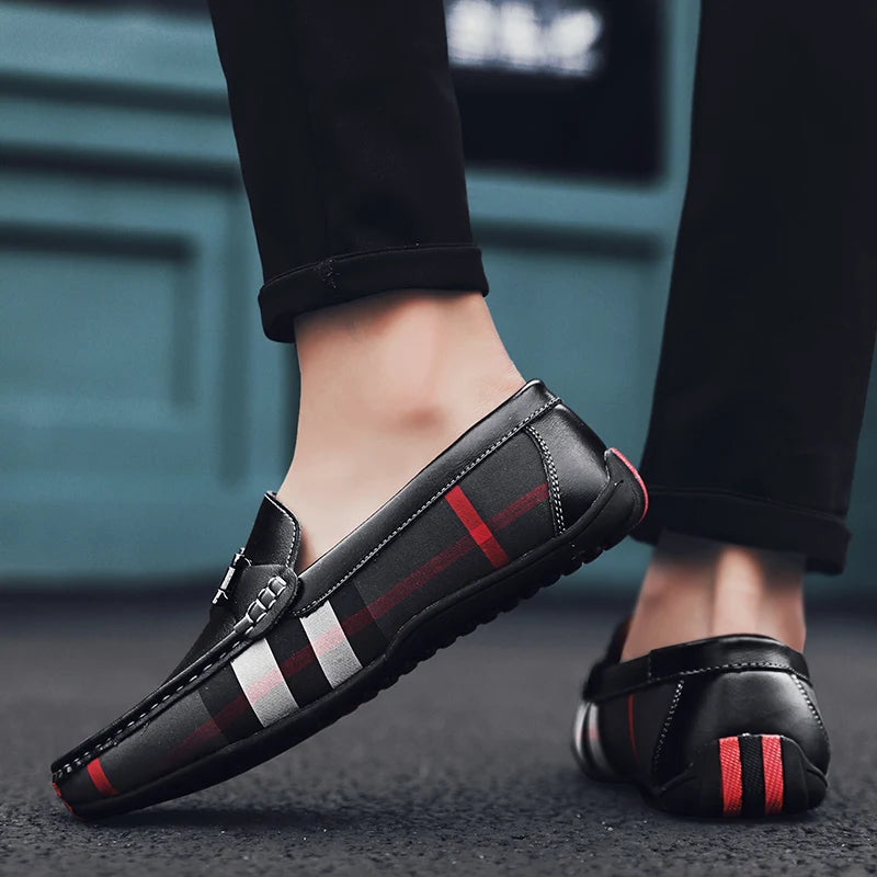 2024 new boat shoes fashion trend classic casual shoes men's loafers breathable daily casual fashionable leather shoes Viralgem Store