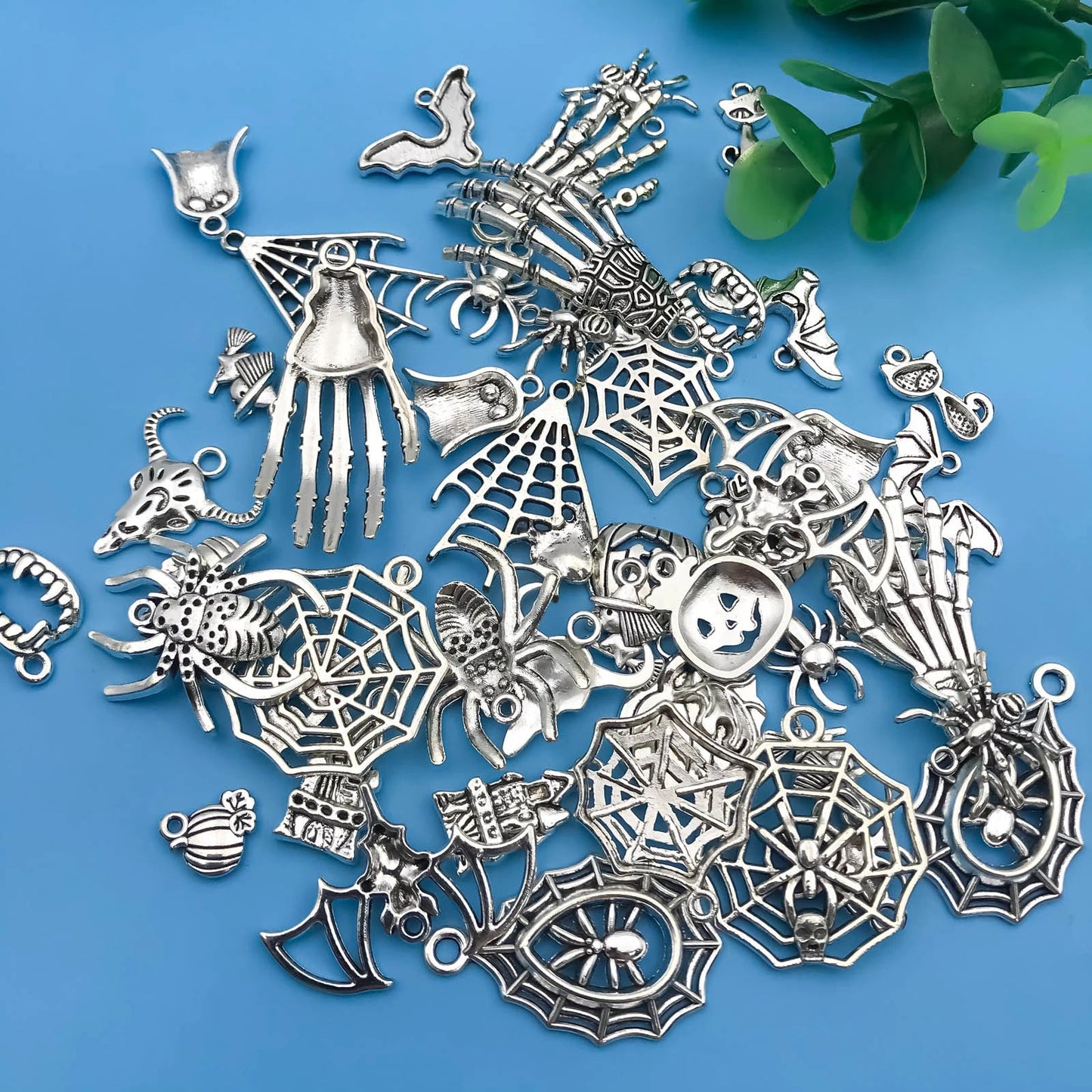 50pcs/SET Zinc Alloy Silvery Halloween Series Charms Pendants for DIY Necklace Bracelet Earrings Jewelry Making Handmade Viralgem Store