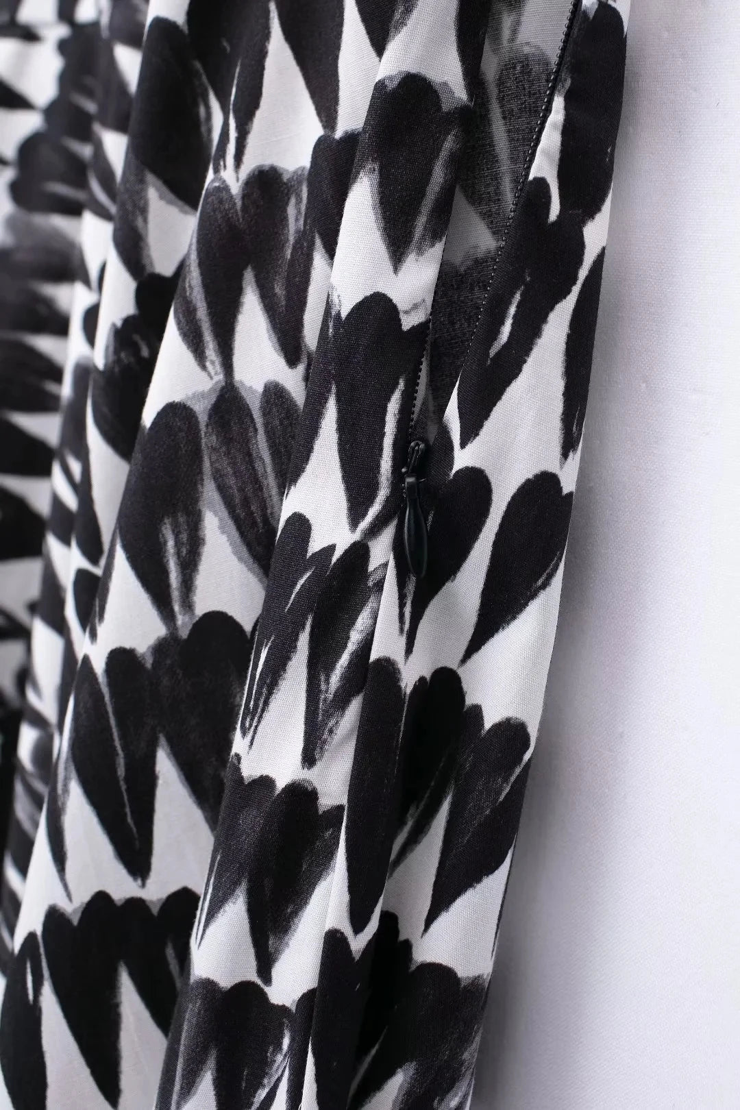 TRAFZA Women Fashion Geometric Print Skirt Zipper Fly High Waist Slim Midi Skirts Vintage Y2k 2024 Women Casual Streetwear TRAF Viralgem Store