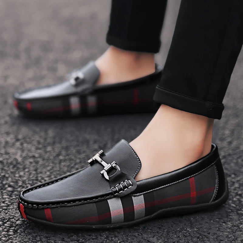 2024 new boat shoes fashion trend classic casual shoes men's loafers breathable daily casual fashionable leather shoes Viralgem Store