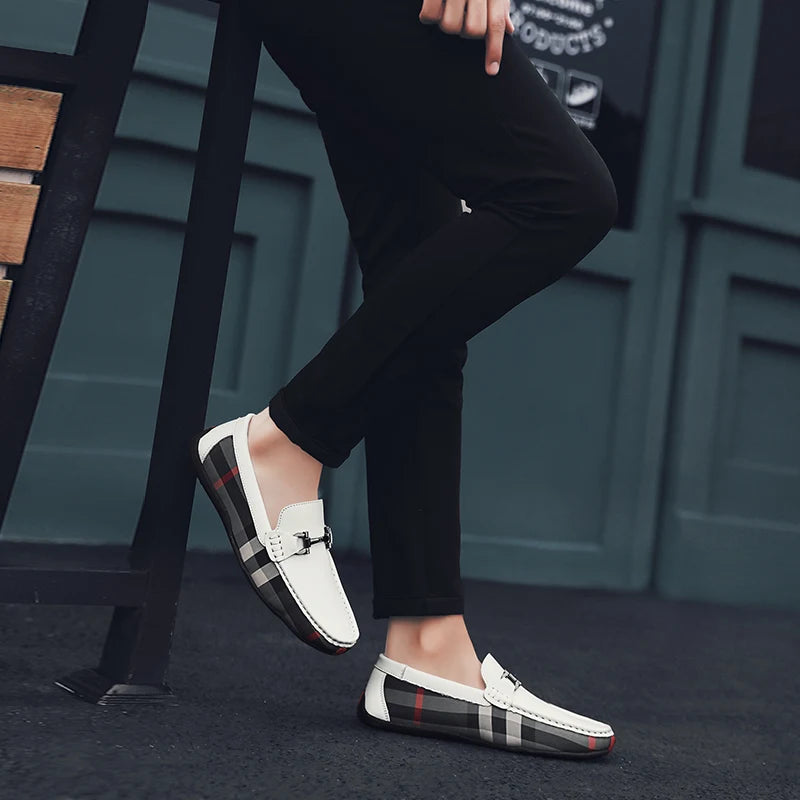 2024 new boat shoes fashion trend classic casual shoes men's loafers breathable daily casual fashionable leather shoes Viralgem Store