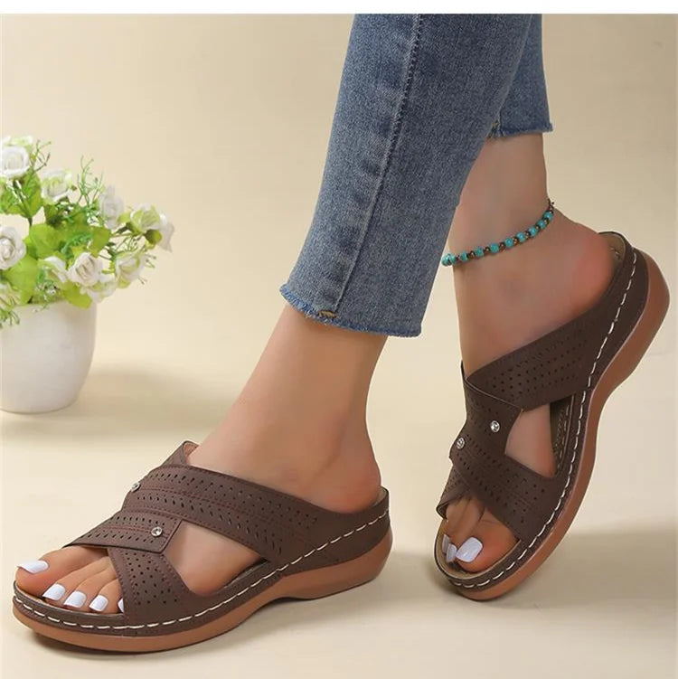 Women Sandals 2023 Soft Bottom Summer Shoes For Women Luxury Sandals Summer Footwear Female Indoor Outdoor Slippers Low Heels