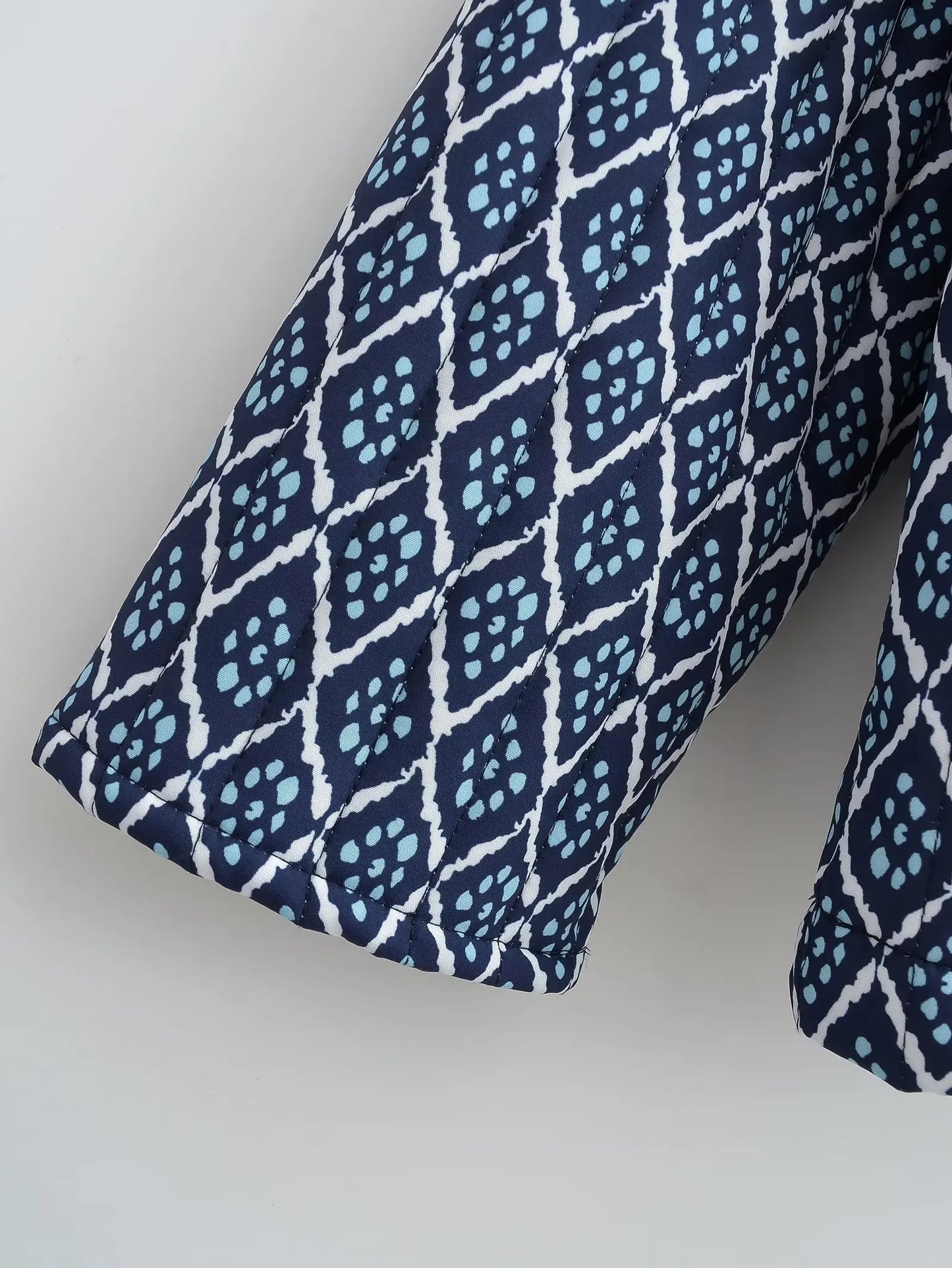 TRAFZA Vintage Patchwork Thick Cotton Jacket Women Loose Pocket Long Sleeve Autumn Winter Jacket Female O-Neck Ladies Outwear