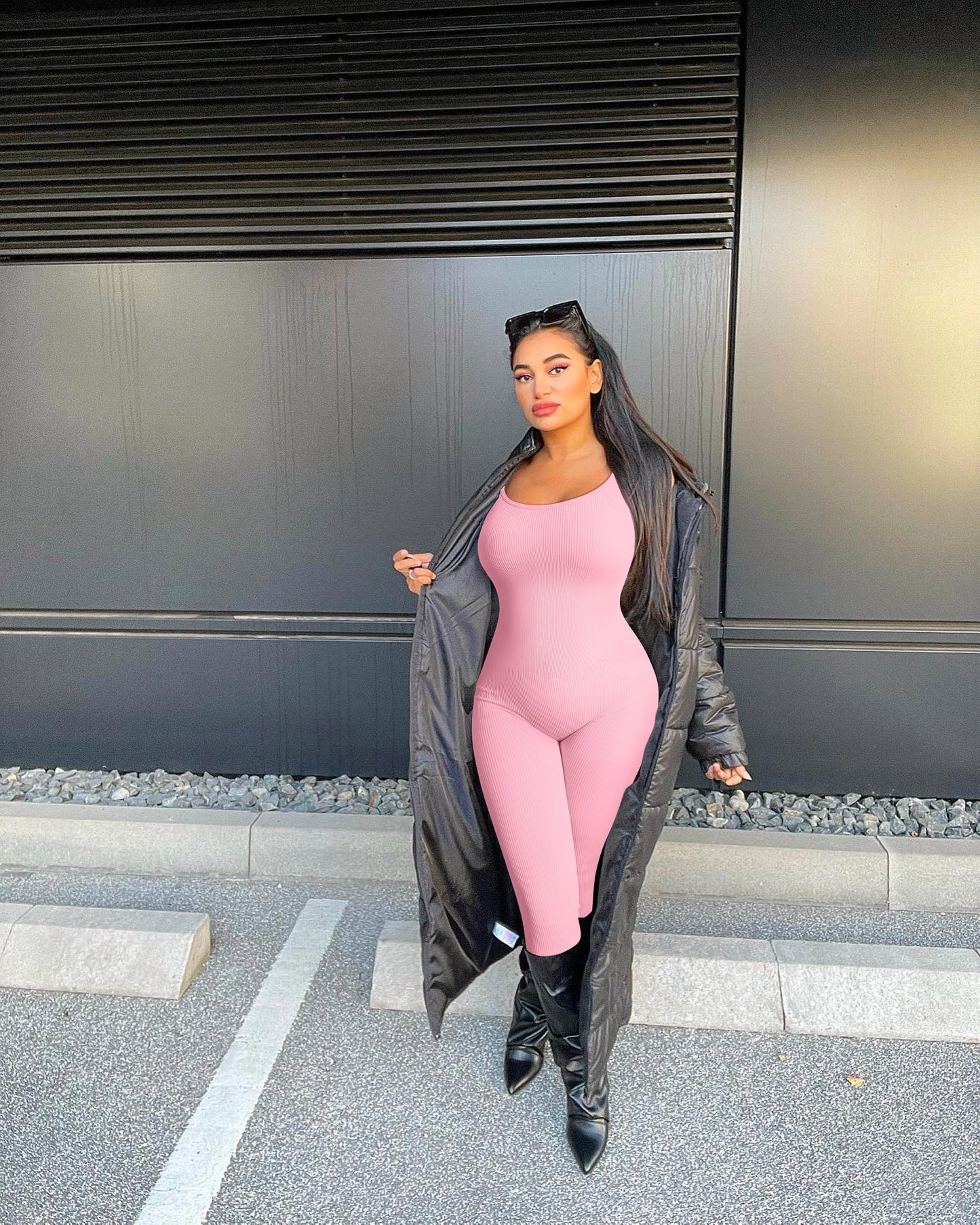 2024 New Fashion Solid Color Slim-fit Sexy Hip Lifting Bodysuit Sports Yoga Seamless Women's Jumpsuit Set