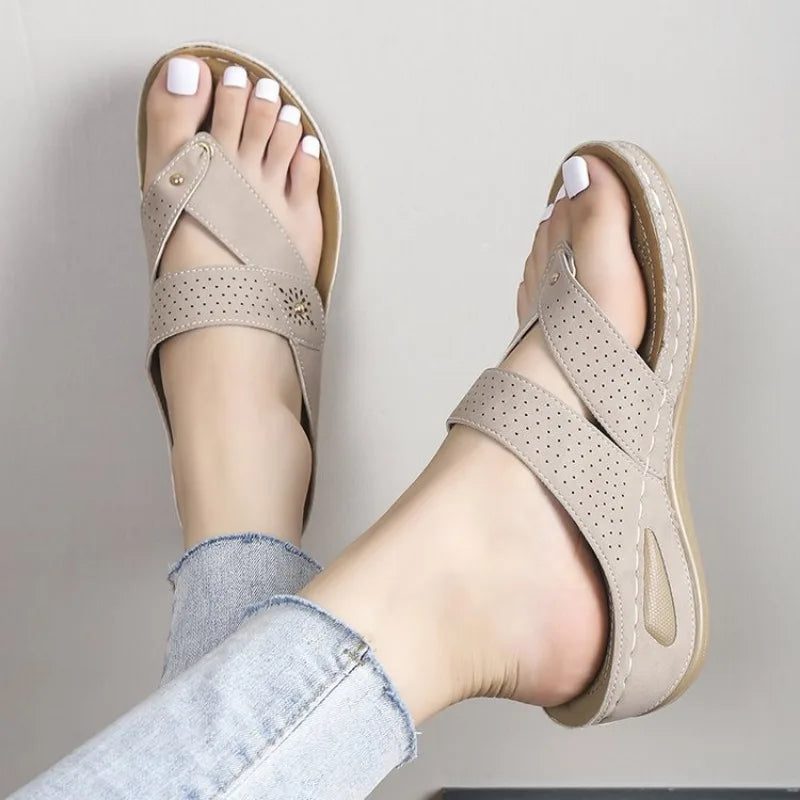 Summer 2024 New Rome Fashion Women Slides Oxford Woman Sandals Flats Slippers Pu Leather Flip Flops Belt Buckle Female Shoes