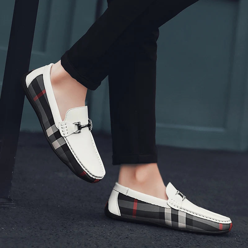 2024 new boat shoes fashion trend classic casual shoes men's loafers breathable daily casual fashionable leather shoes Viralgem Store