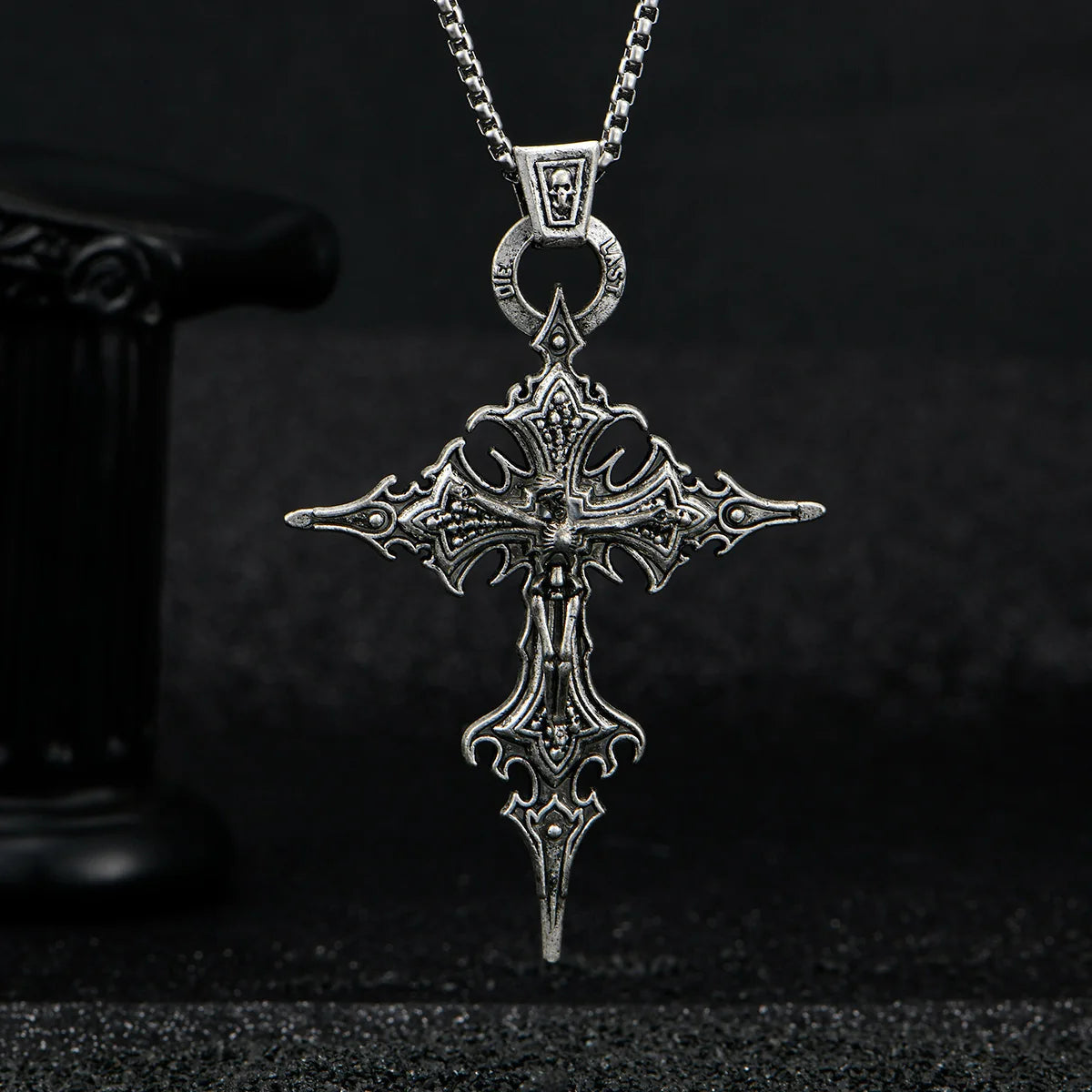 A Fashionable and Personalized Retro Gothic Nail Cross Skull Cross Pendant Necklace Halloween Necklace Viralgem Store