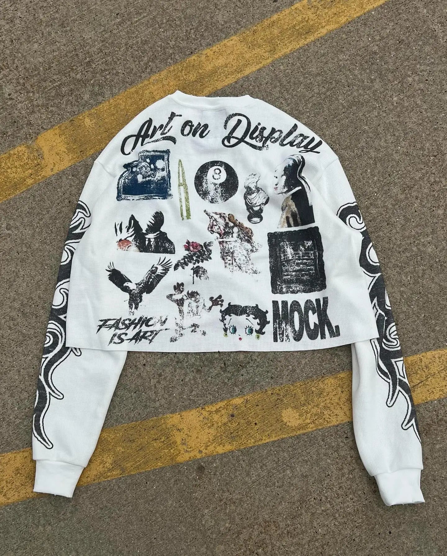 Y2k Trend Figure Pattern Printed Loose Long-sleeves White Cotton Harajuku Casual Simple T-Shirts Oversized Women's Tops