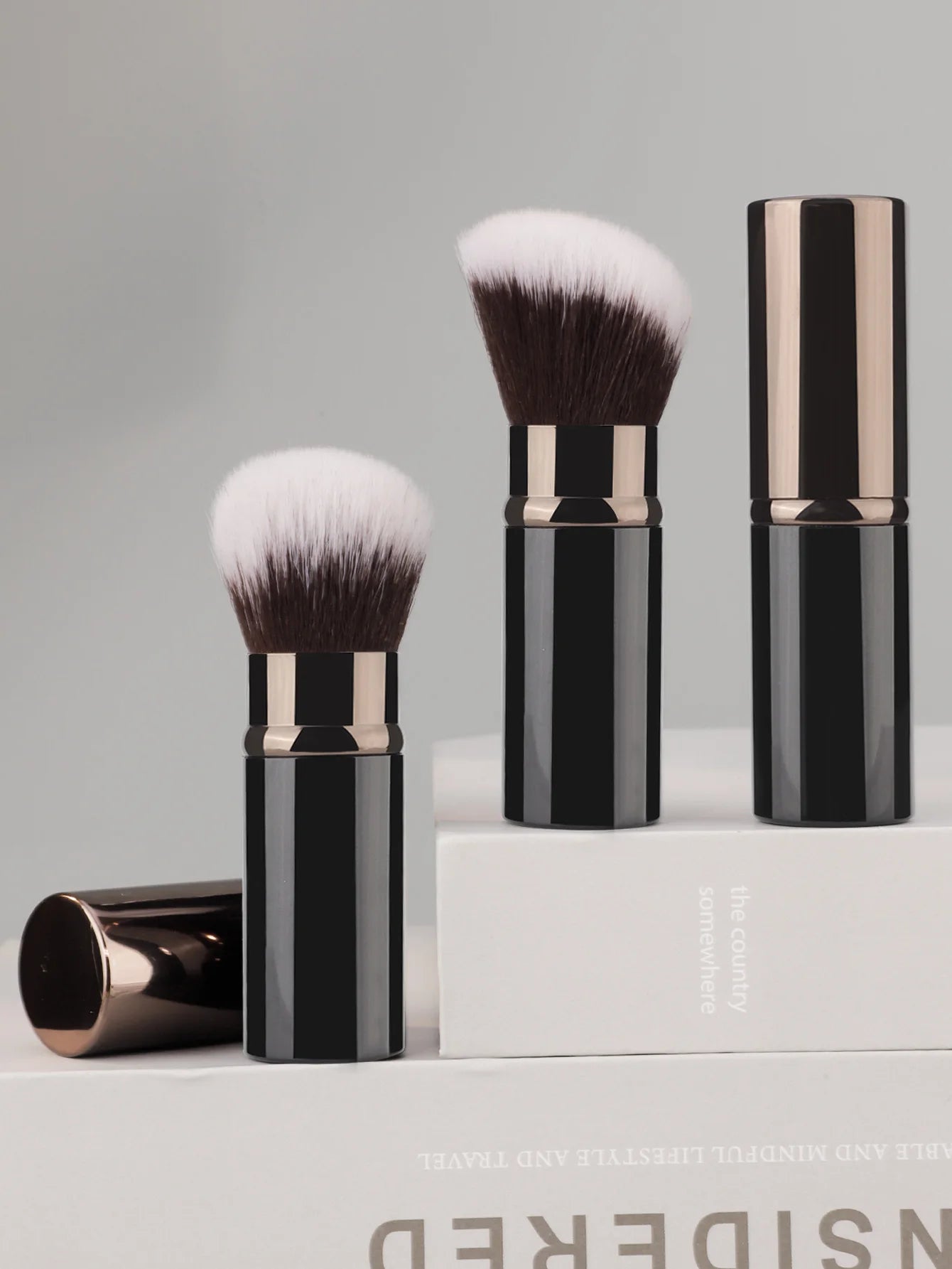 1/2pcs Professional Makeup Brushes Retractable Blusher Powder Foundation Face Concealer Kabuki Makeup Brush Cosmetic Tools