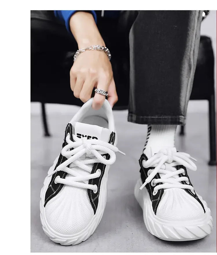 2023 Fashion Breathable Mens Thick Bottom Skate Shoes Outdoor Student Sneakers Sport Running Heighten Trend Comfortable Designer