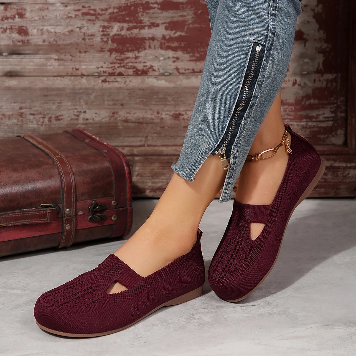 Women Flat Shoes Summer New Casual Breathable Mesh Loafers Square Toe Hollow Sneakers Barefoot Female Knitted Shoes for Women