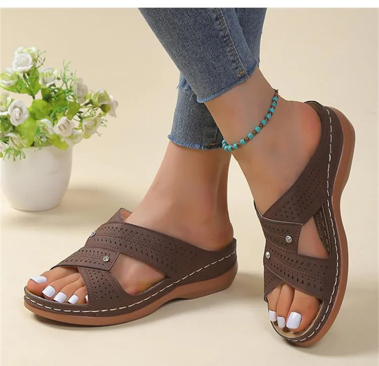 Women Sandals 2023 Soft Bottom Summer Shoes For Women Luxury Sandals Summer Footwear Female Indoor Outdoor Slippers Low Heels