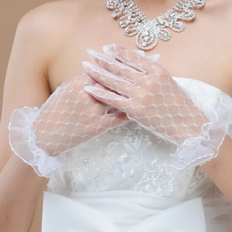 1 Pairs Lace Fingerless Wedding Gloves Beautiful See Through Bowknot Bride Party Gloves Female Vintage Soft Short Gloves Viralgem Store