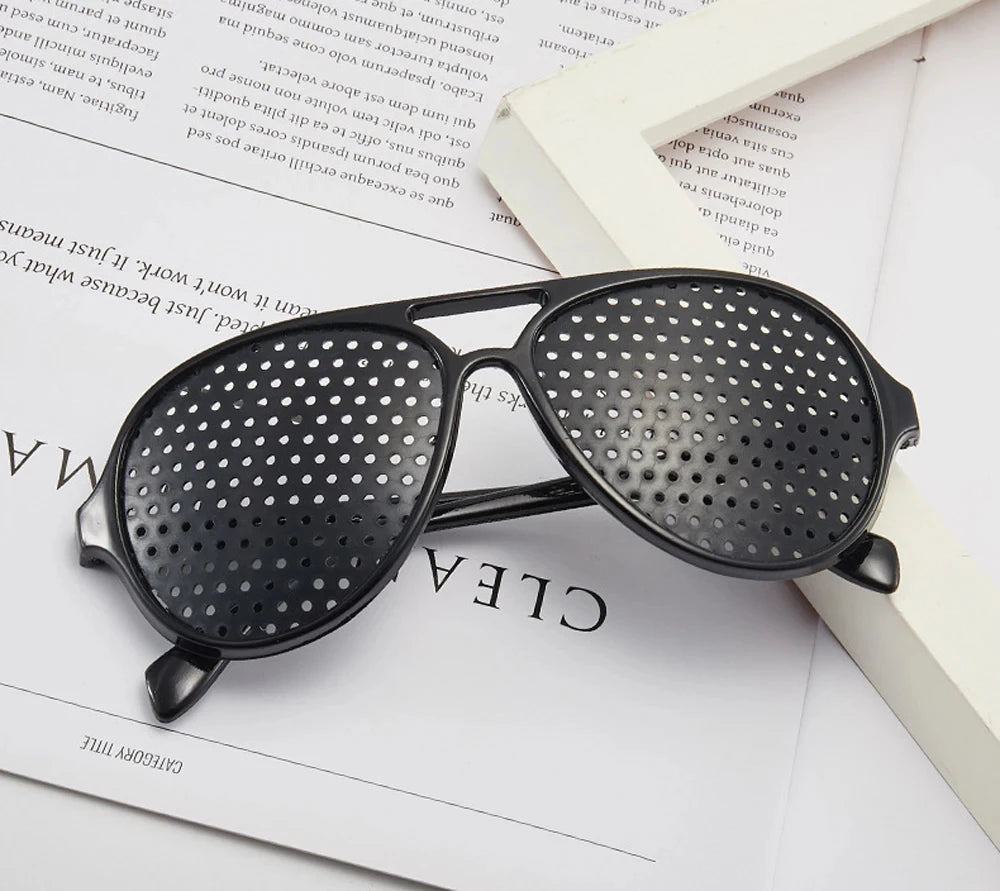 Vision Care Wearable Corrective Glasses Improver Stenopeic Pinhole Pin Hole Glasses Anti-fatigue Eye Protection Oculos De Grau