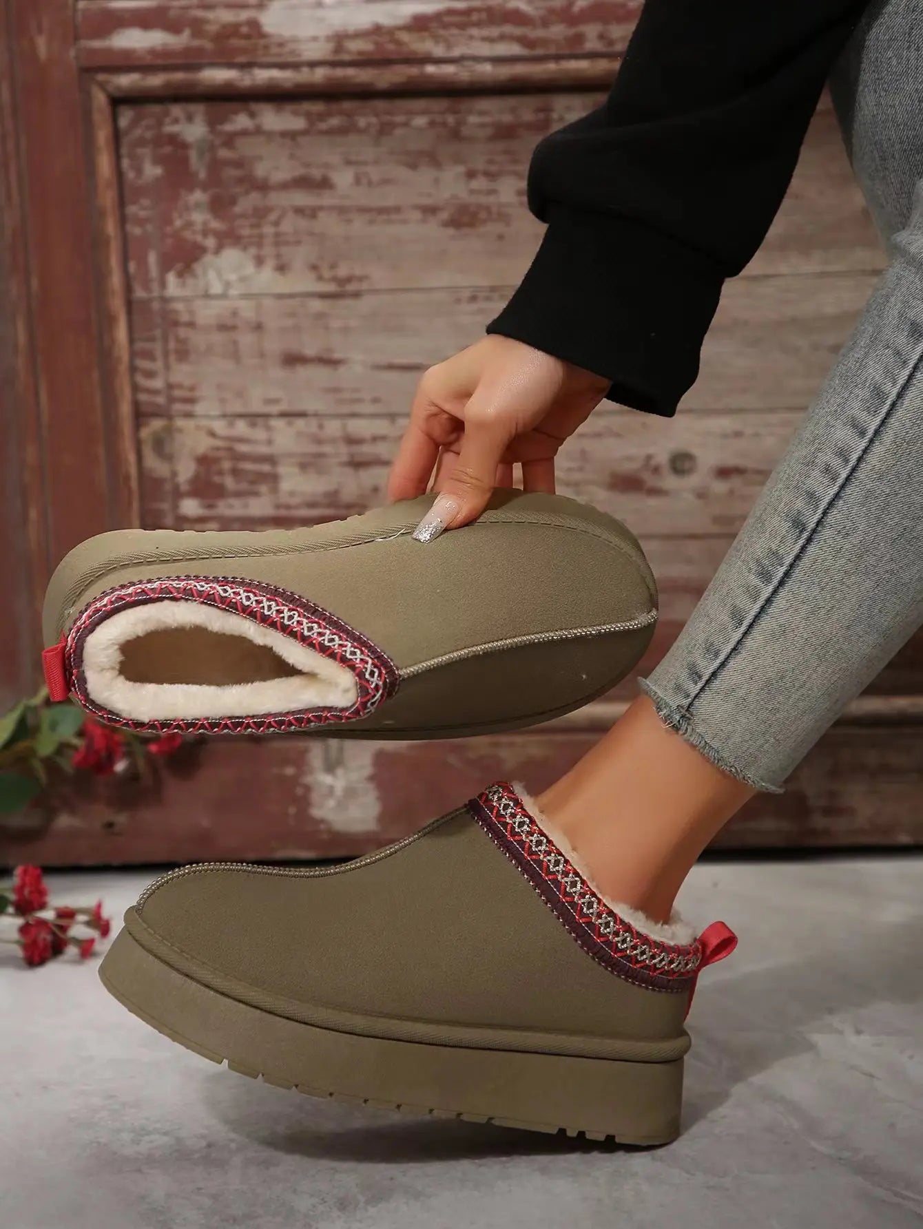 2024 New Women's Wool Slippers Warm Platform Wool Slipperswomen Slippers   Women  Sheepskin Slippers Women Shoes