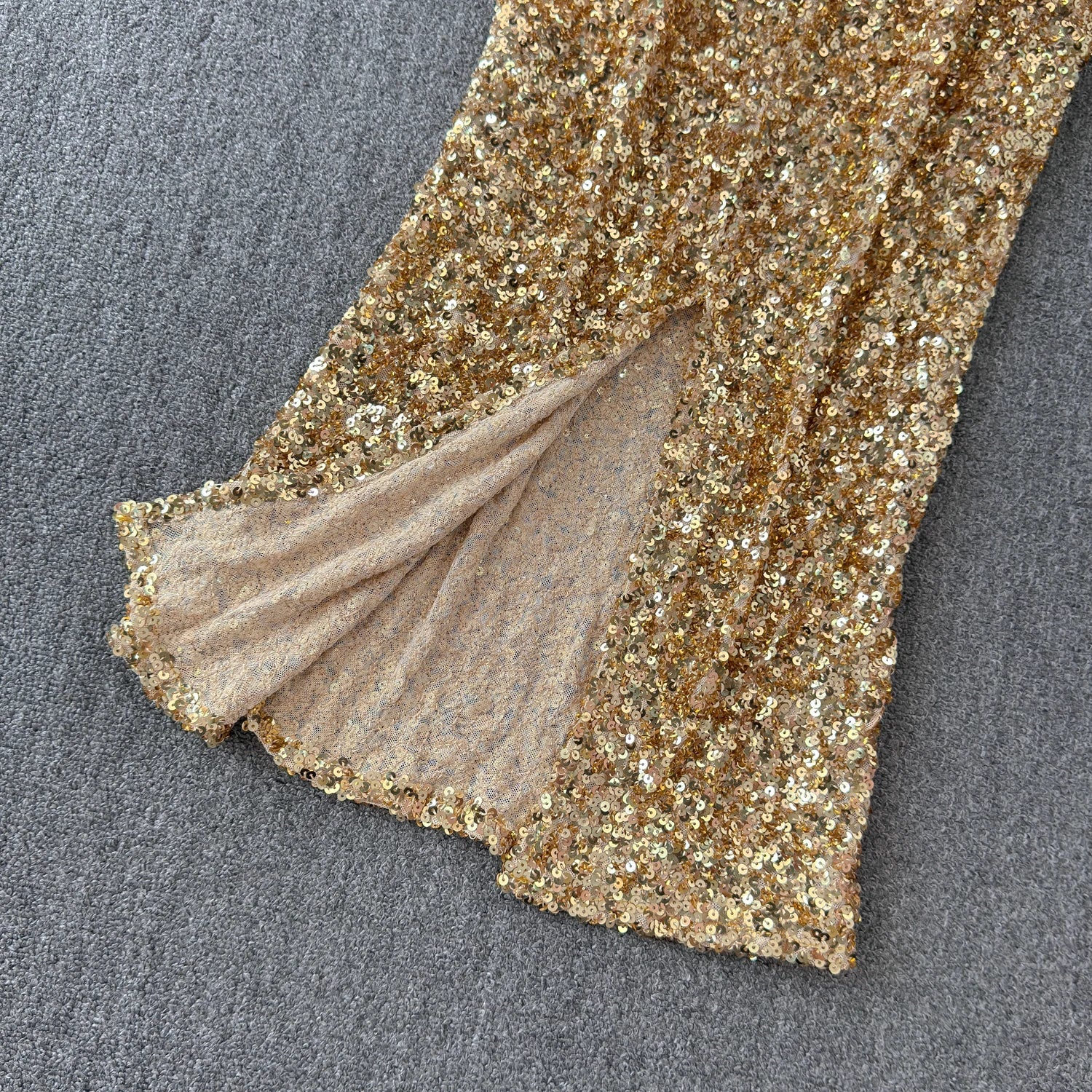 Summer New Light Luxury Sequin Two Piece Skirt Set Women's V-neck Belt Blouse Top+Slim Fit High Waist Wrap Hip Half Skirt Set Viralgem Store