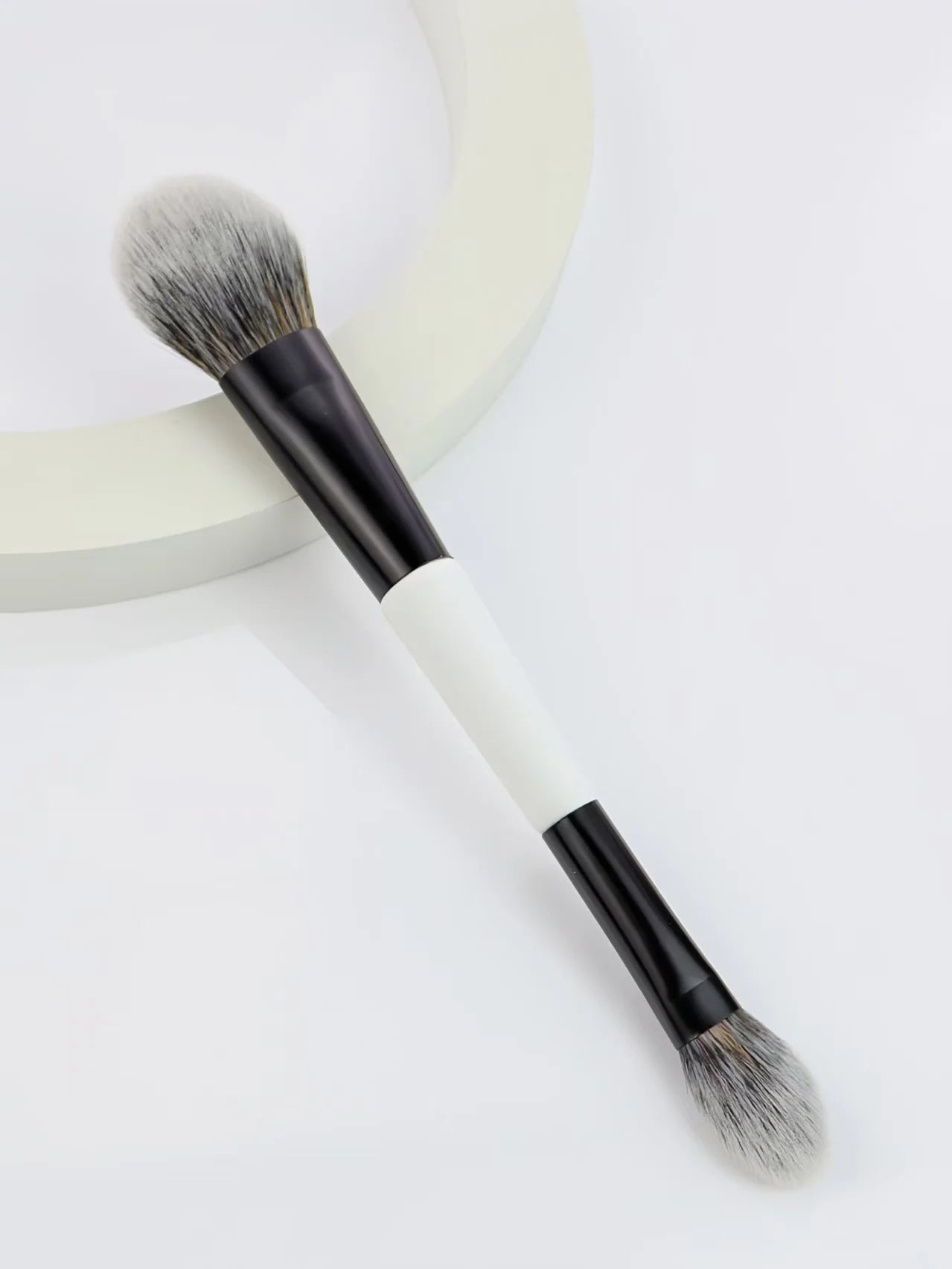 4 Double-Headed Makeup Brushes, Multi-Functional Makeup Brush, Blush Brush, Foundation Brush, Loose Powder Brush, Highlight Brush, Nose Shadow Brush, Concealer Brush, Blush Brush, Gift for Ladies and Girls Viralgem Store