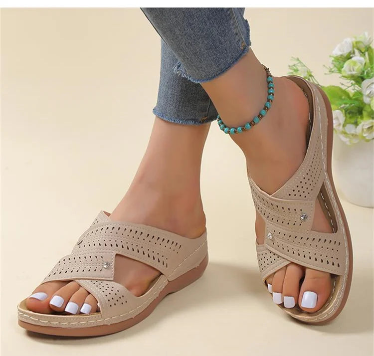 Women Sandals 2023 Soft Bottom Summer Shoes For Women Luxury Sandals Summer Footwear Female Indoor Outdoor Slippers Low Heels