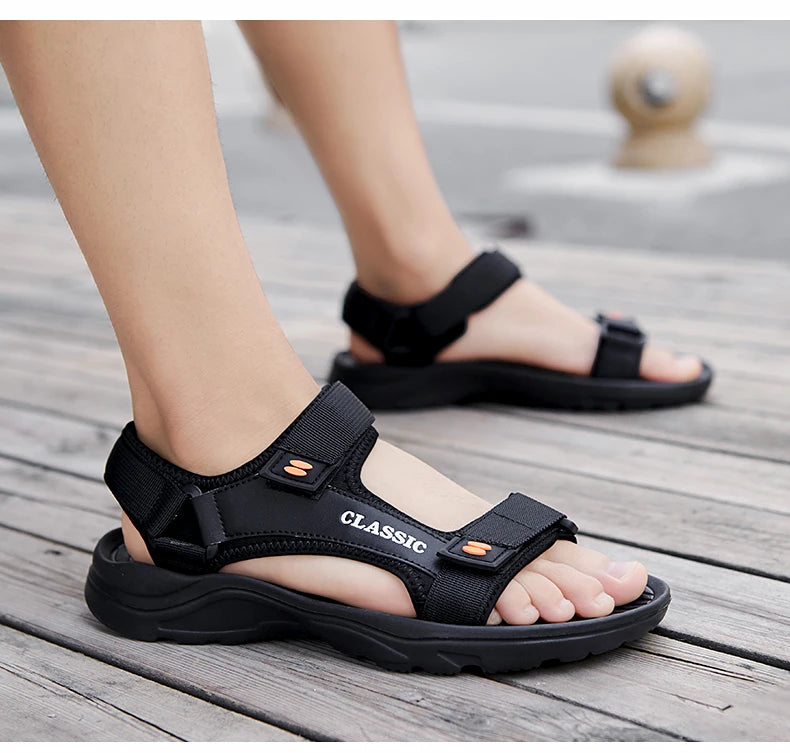 2024 New Men Breathable Mesh Sandals Summer Lightweight Outdoor Beach Sandals High Quality Comfort Non-slip Men's Casual Shoes