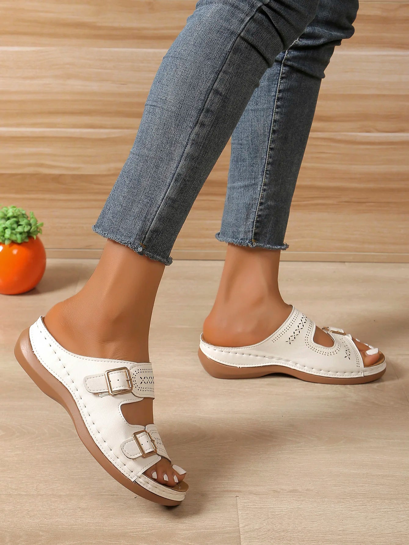 2024 Summer Fashion Women Wedge Slippers Premium Orthopedic Open Toe Shoes for Women Anti-slip Platform Retro Slippers Female