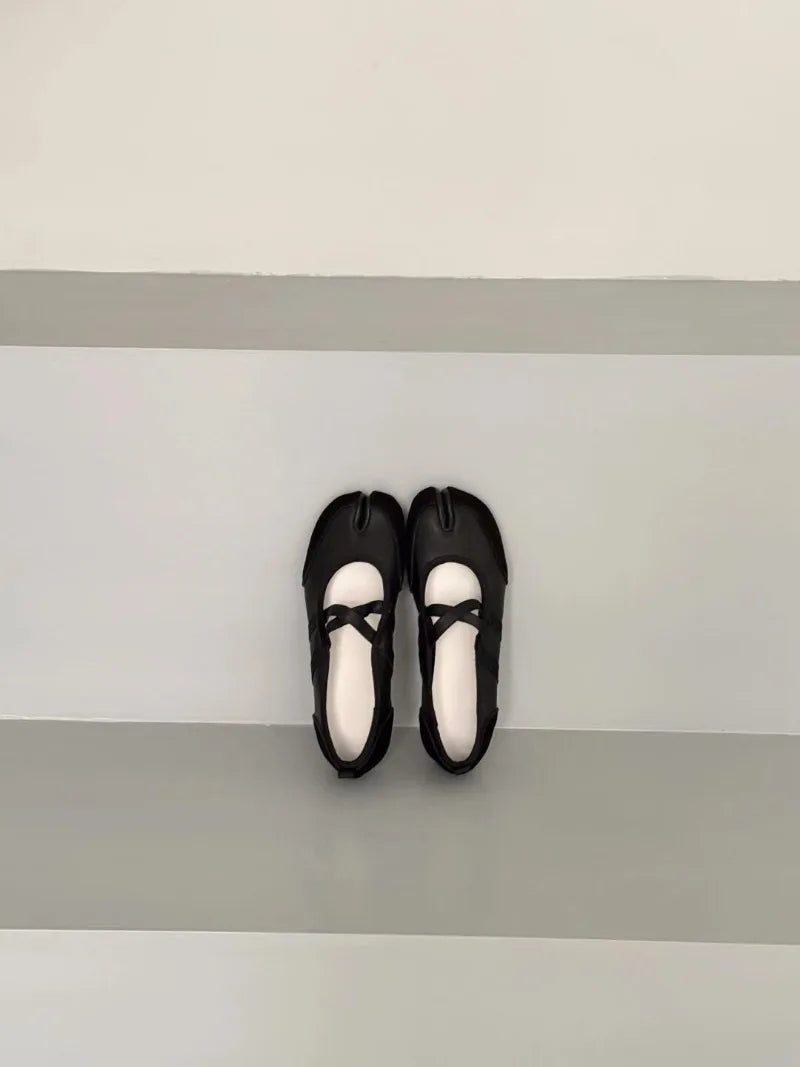 Split-Toe Casual Ballet Flats Shoes Women Pu Leather Cross Band Mary Janes Shoes Spring Autumn Streetwear Elegant Loafers New Viralgem Store