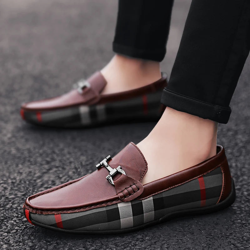 2024 new boat shoes fashion trend classic casual shoes men's loafers breathable daily casual fashionable leather shoes Viralgem Store